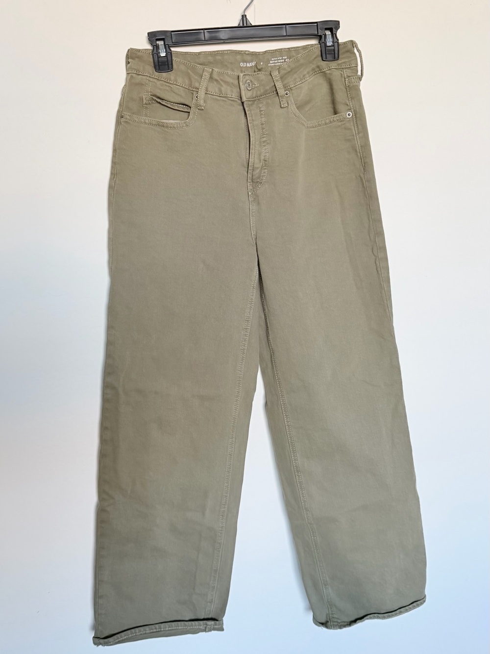 Old Navy Women's Relaxed Straight Jeans in Olive - Classic Casual Style